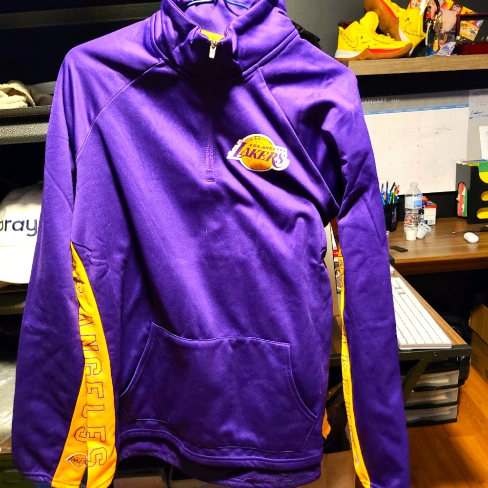 Lakers sweater